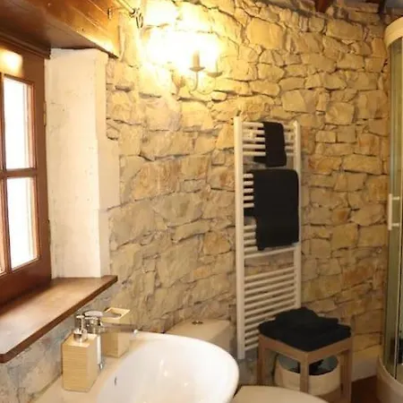 בית נופש La Tour Du Perigord